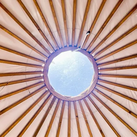 Off-grid Yurt With Spectacular Views In The Algarve Countryside *
