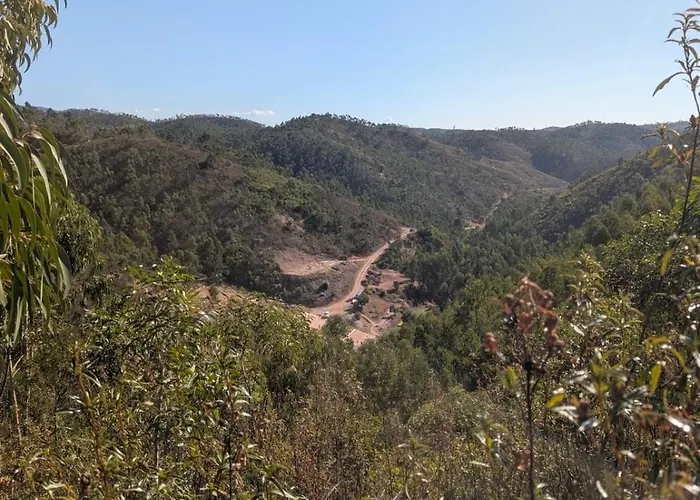 Semesterbostad Off-grid Yurt With Spectacular Views In The Algarve Countryside Portimão