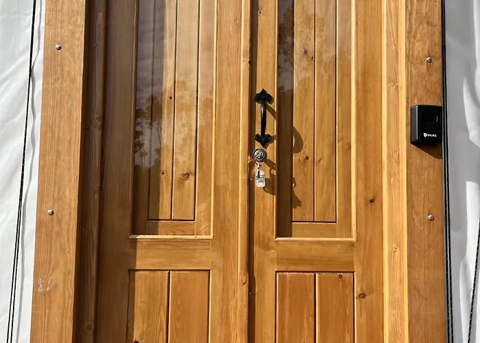 Semesterbostad Off-grid Yurt With Spectacular Views In The Algarve Countryside